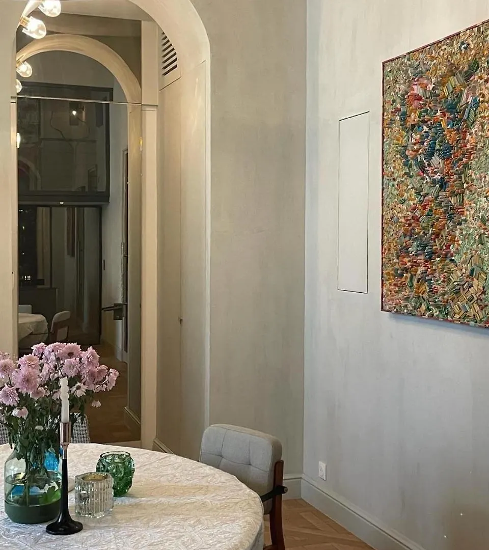 Golden Braque: Luxury Meet History