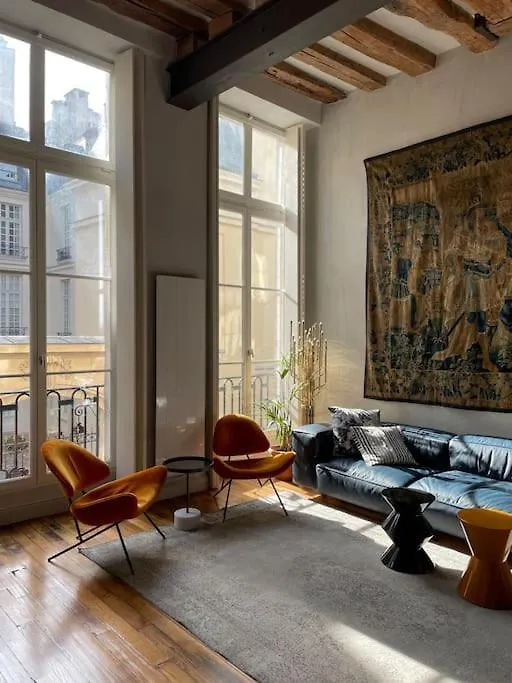 Golden Braque: Luxury Meet History